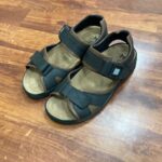 暑い夏は素足でサンダル・・・!